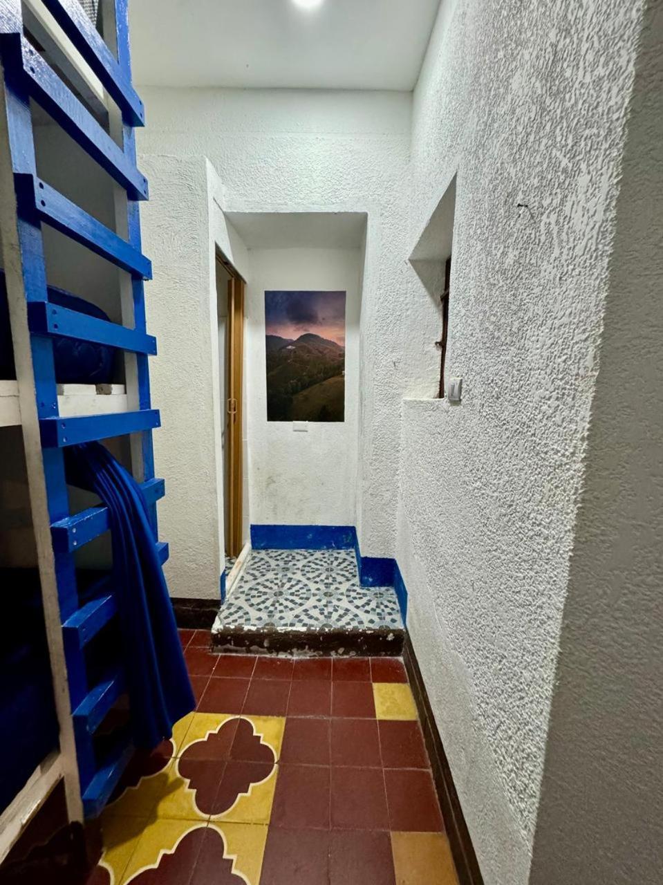 Kamazoztz Hostel And Travel Antigua Esterno foto